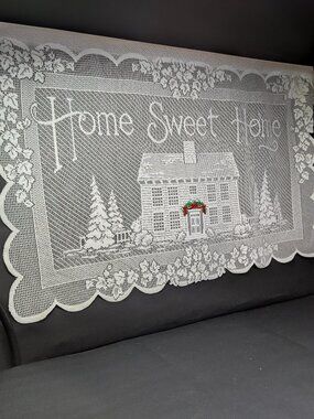 NWT Heritage Lace Home Sweet Home Wall Hanging Curtain White Wreath 29x19